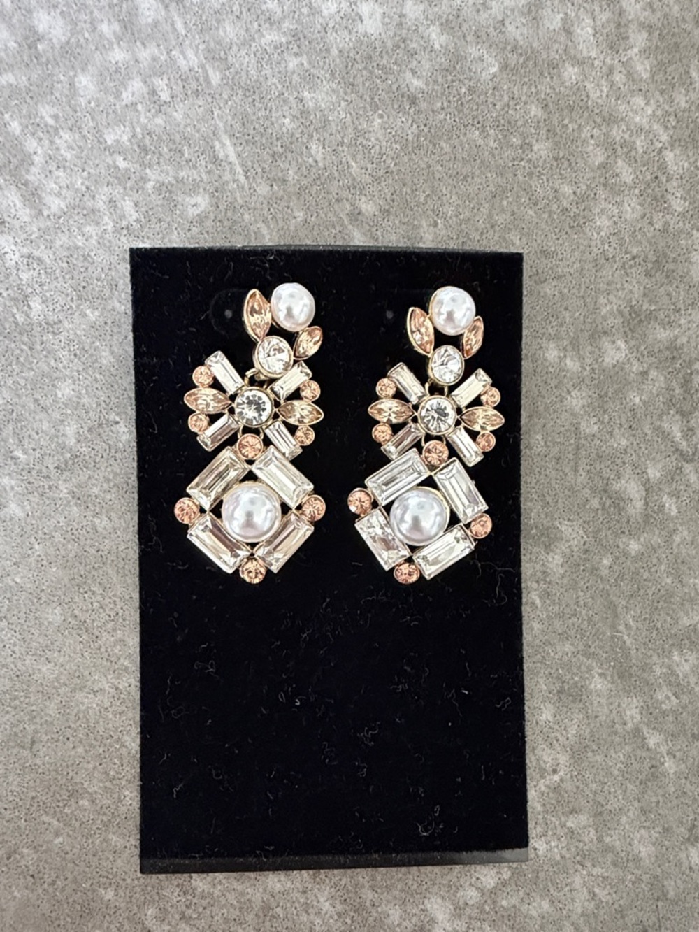 Elegant Pearl and Crystal Drop Earrings - Women Jewelry